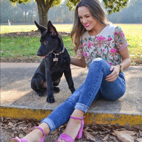 Meet your Posher, Aryonna - Picture 5 of 6